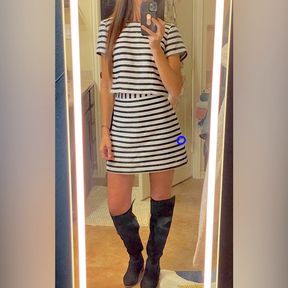 EUC Express Skirt & Top- Matching Set!